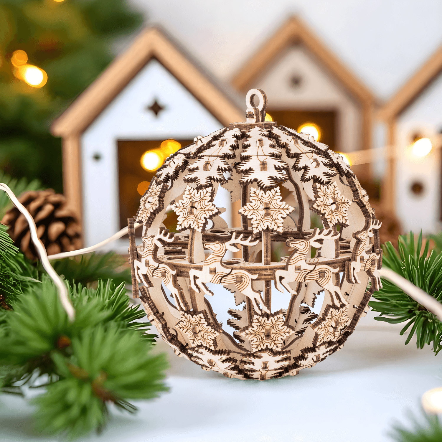 Weihnachtskugel | MaHo Mechanisches Holzpuzzle WoodTrick