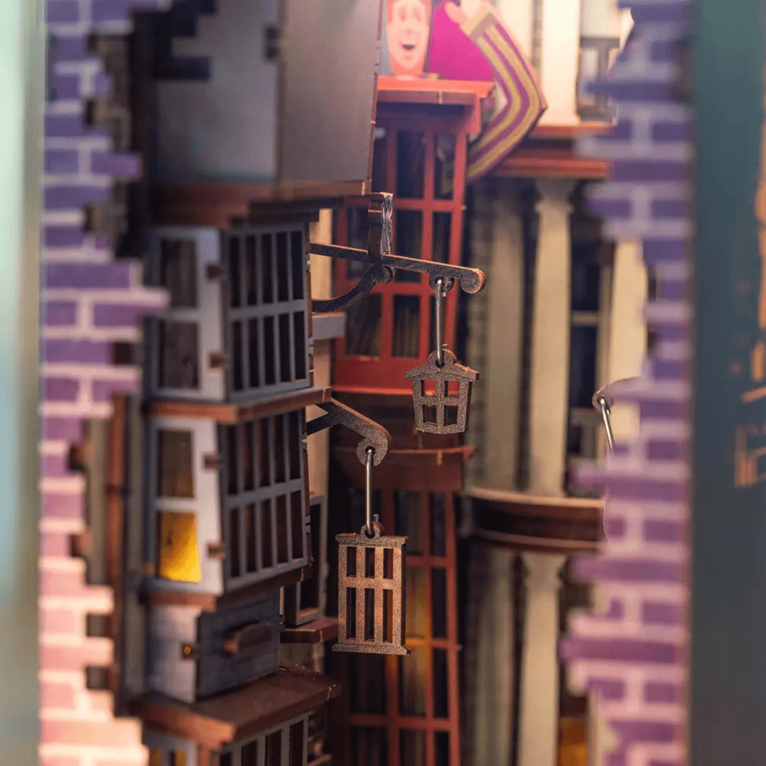 Harry Potter Diagon Alley Book Nook Revell