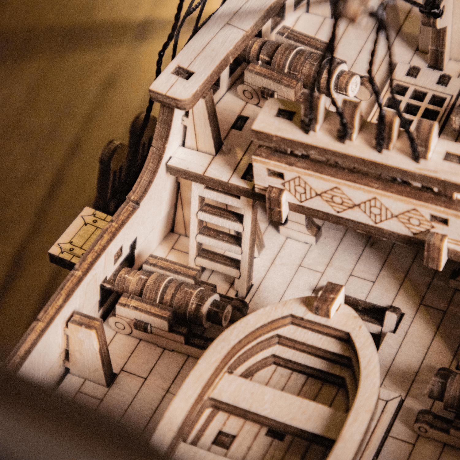 Lord of the Seas I Zeilschip Mechanische houten puzzel Eco-Wood-Art