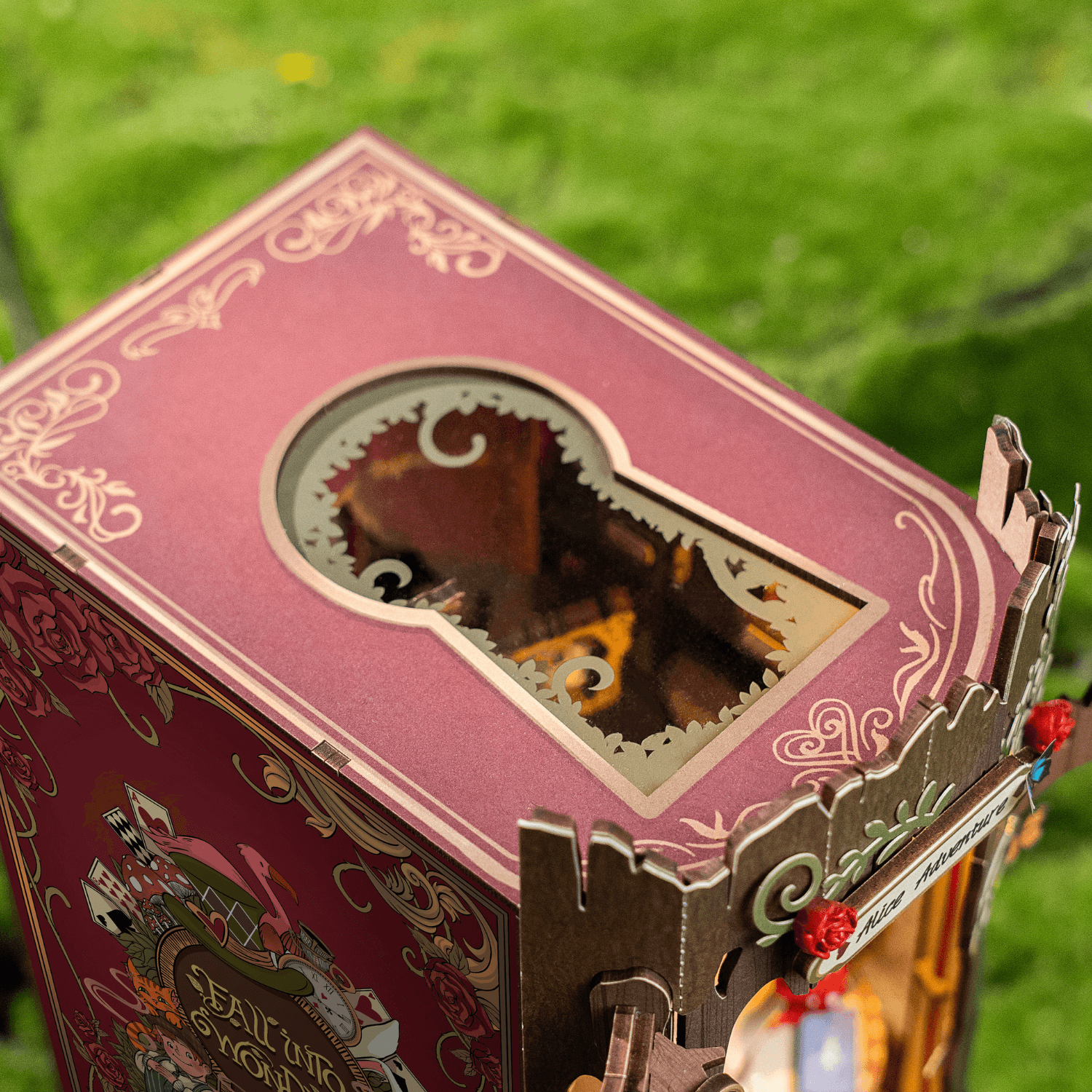 Alice Adventure | Diorama | Book Nook-Diorama-MagicHolz--