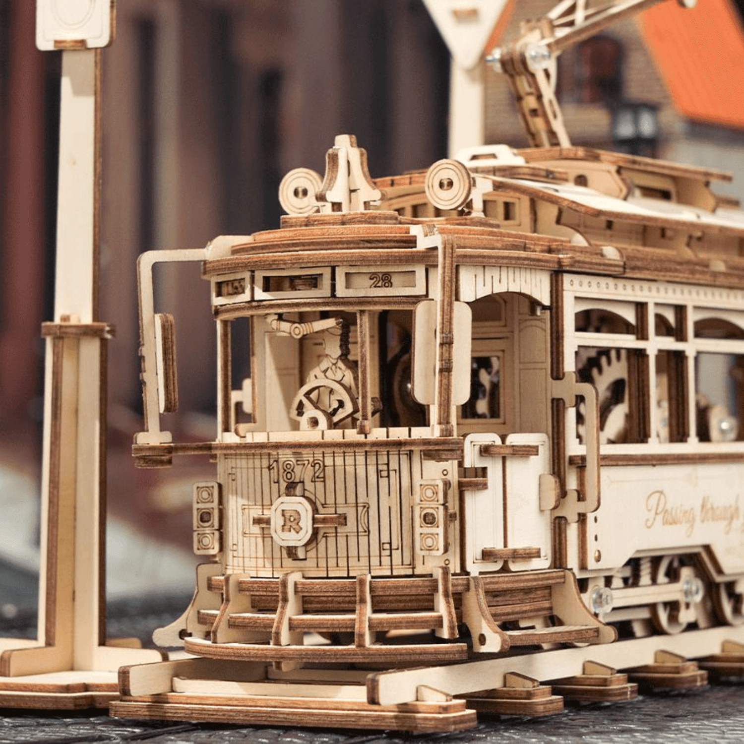 Classic City Tramcar 🚋 Mechanisches Holzpuzzle Robotime