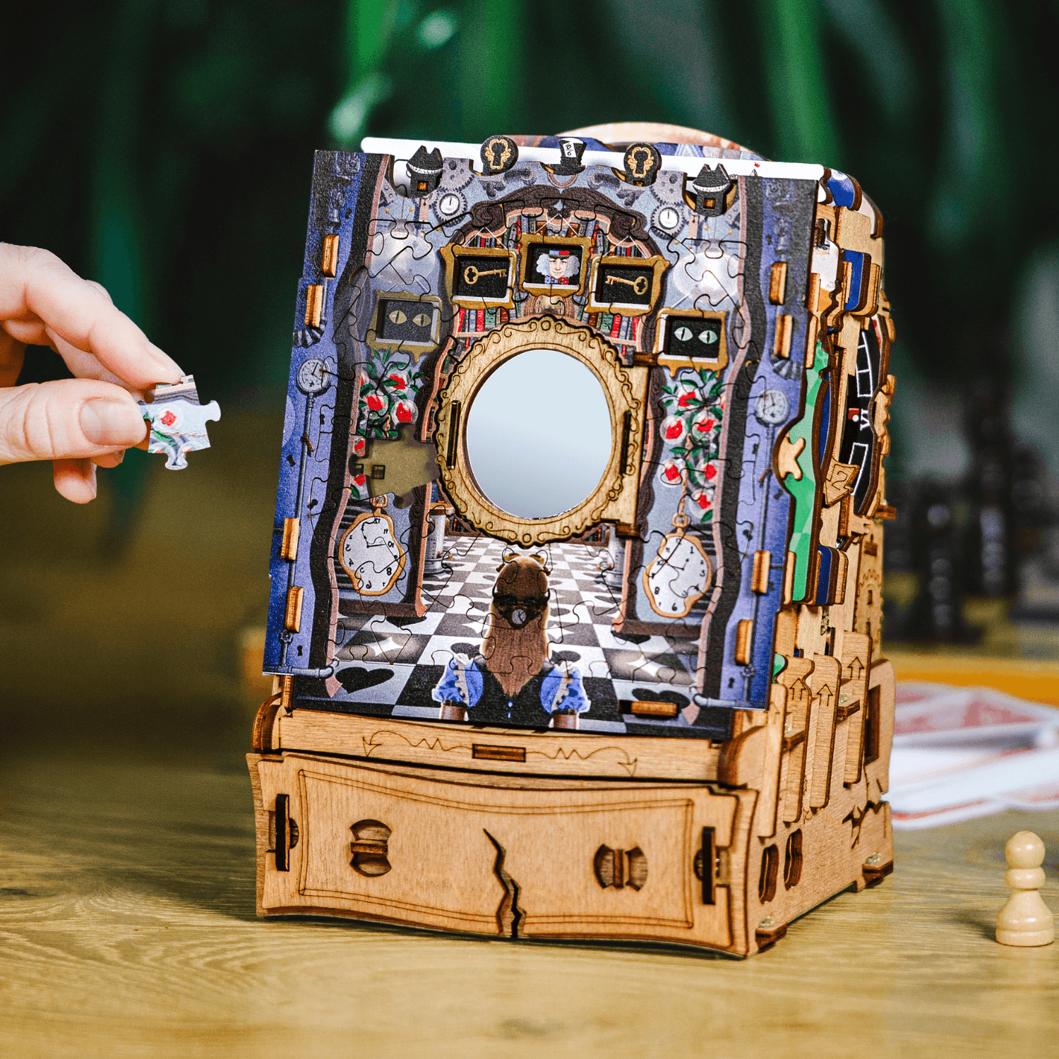 CluePuzzle - The Wonderbox of Alice Escape Room Game iDventure