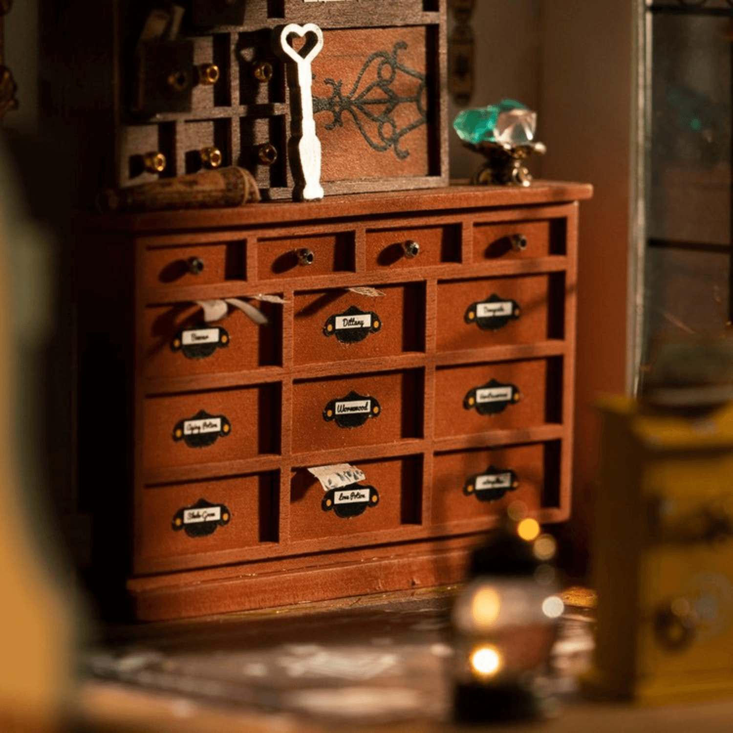 Kiki's Magic Shop Miniature House Robotime