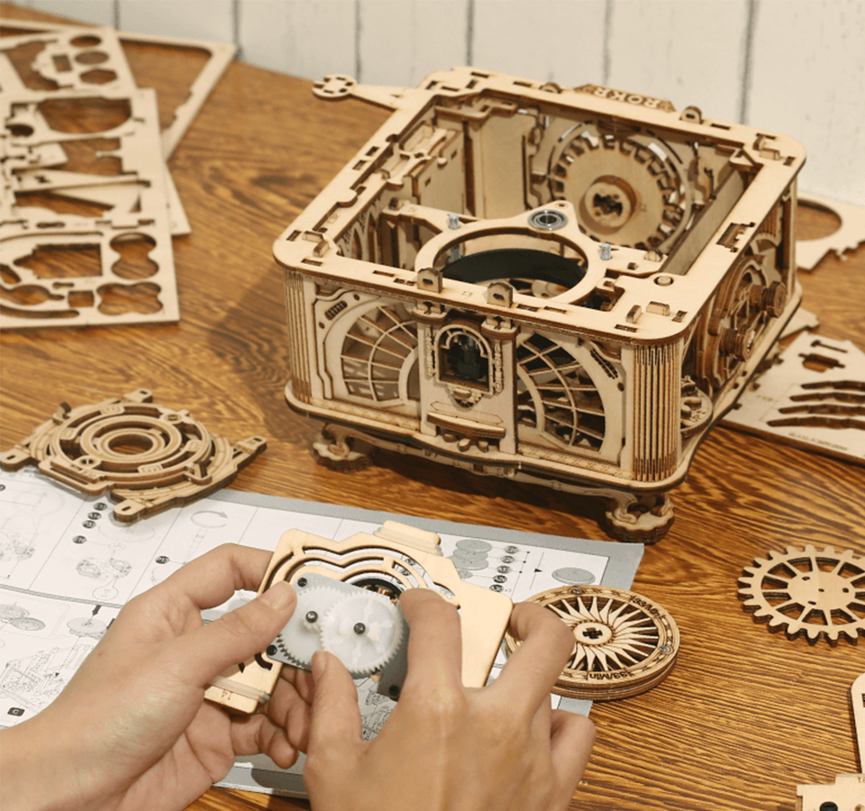 Retro Grammophon Mechanisches Holzpuzzle Robotime