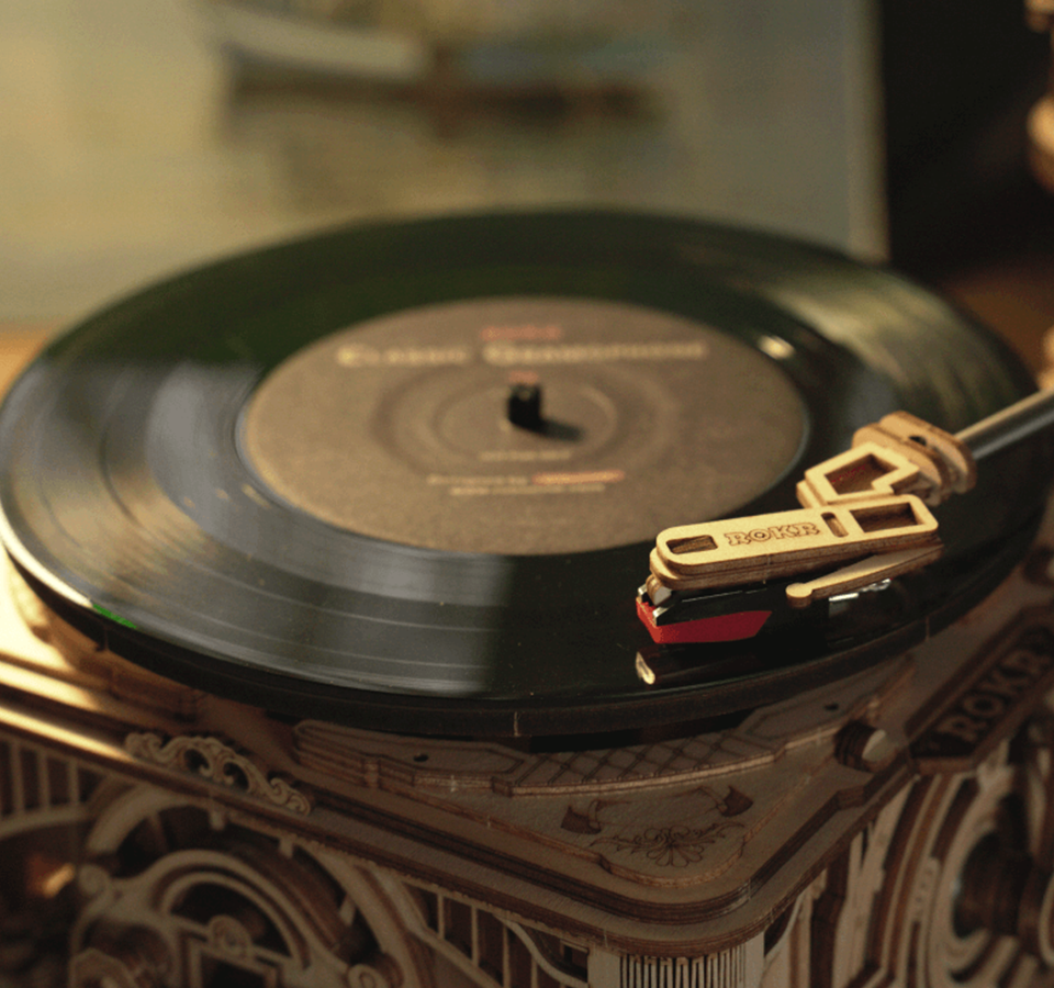 Retro Grammophon Mechanisches Holzpuzzle Robotime
