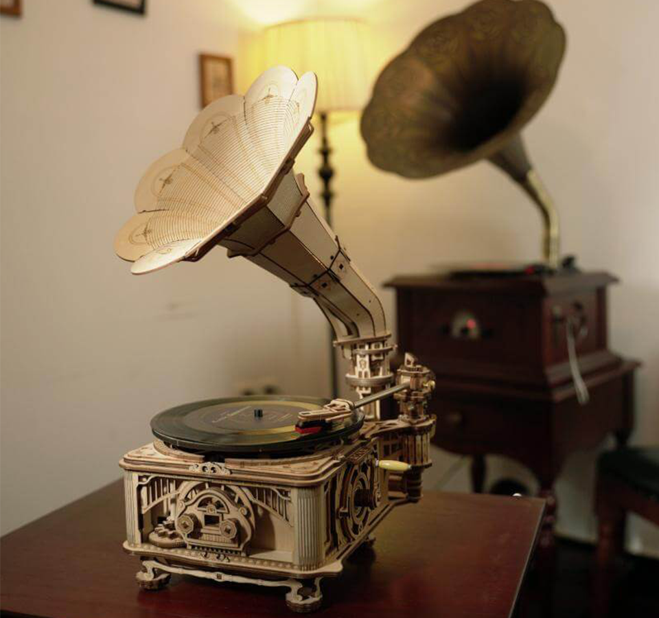 Retro Grammophon Mechanisches Holzpuzzle Robotime