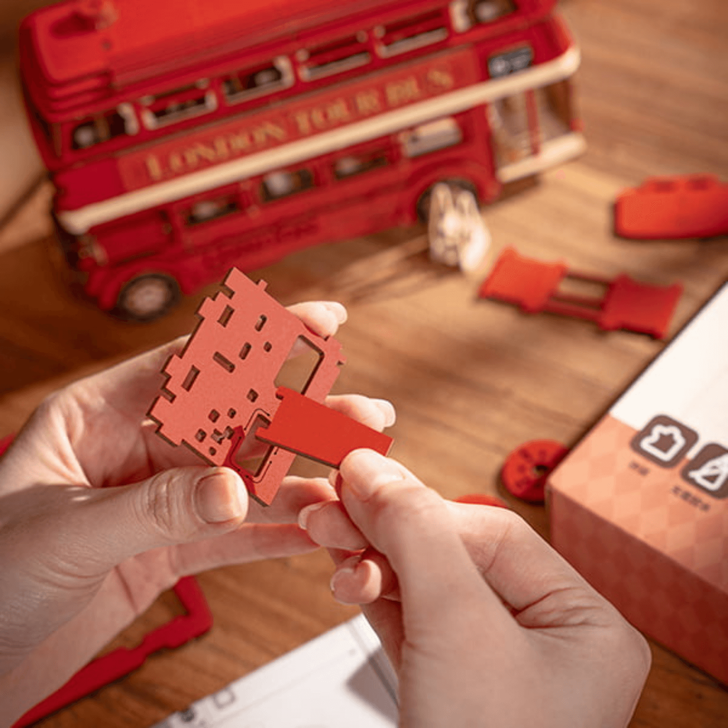 London Tour Bus 3D Puzzle Robotime