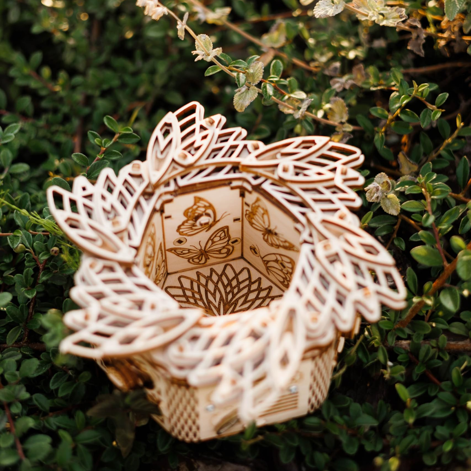 Mysterious flower mechanical wooden puzzle WoodTrick