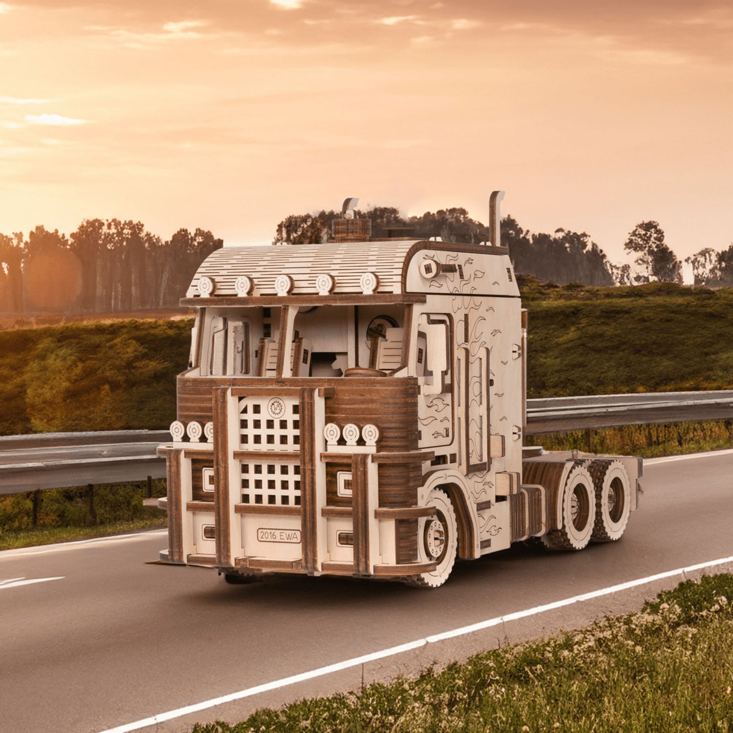 Road King - Your truck. Your project. Your highway. Mechanical wooden puzzle Eco-Wood-Art Road King