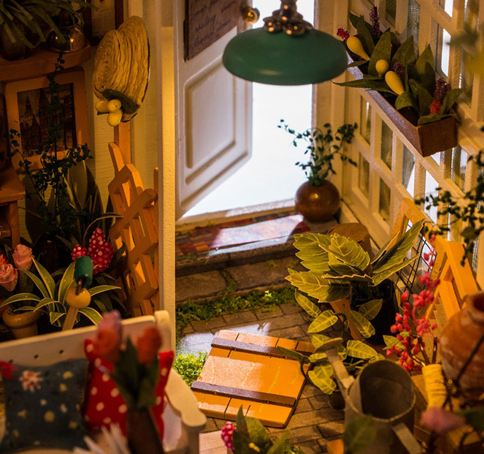 Miller's Garden (Garden) Miniature House Robotime