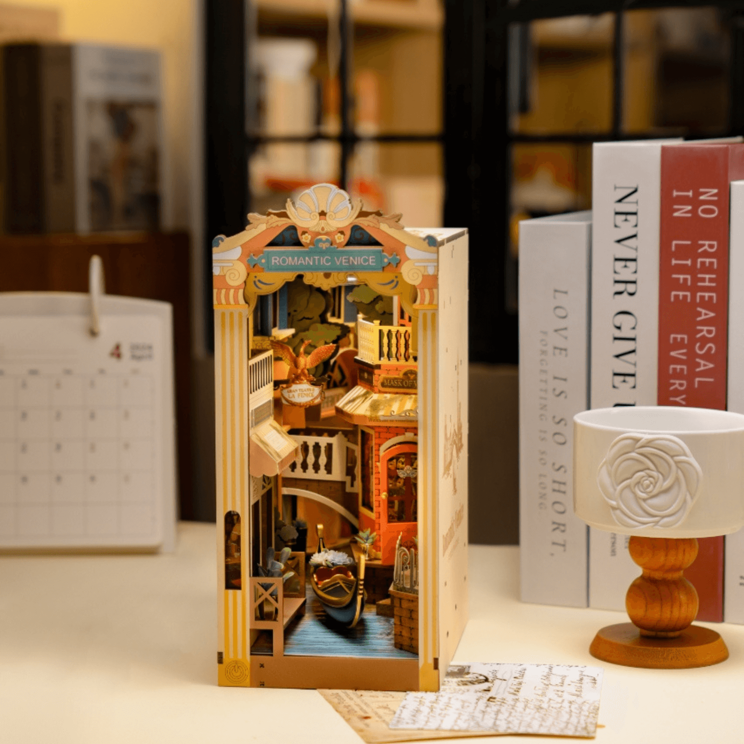 Venise romantique | Diorama | Rolife Diorama Robotime