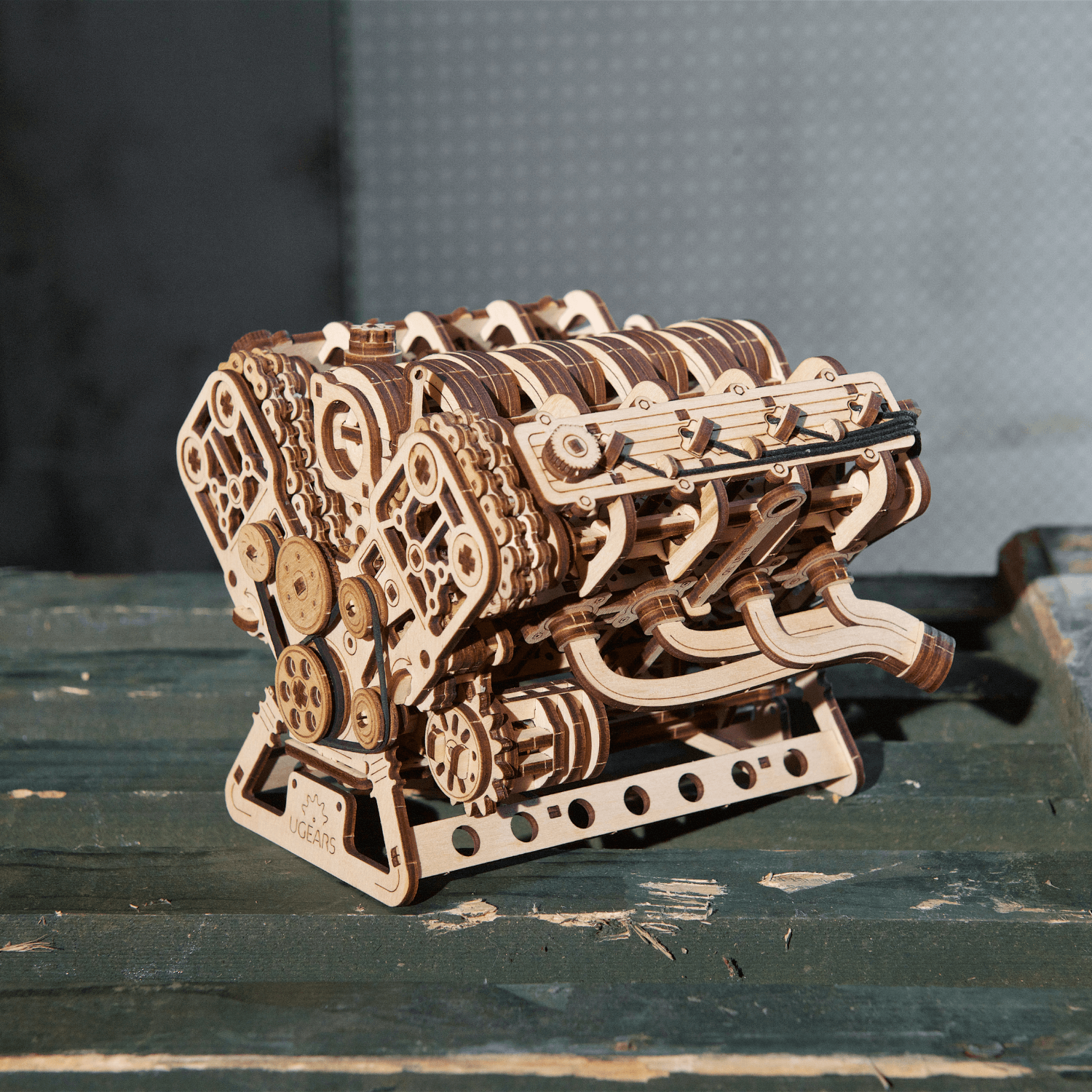 V8-Motor | Maßstab 1:6 Mechanisches Holzpuzzle Ugears
