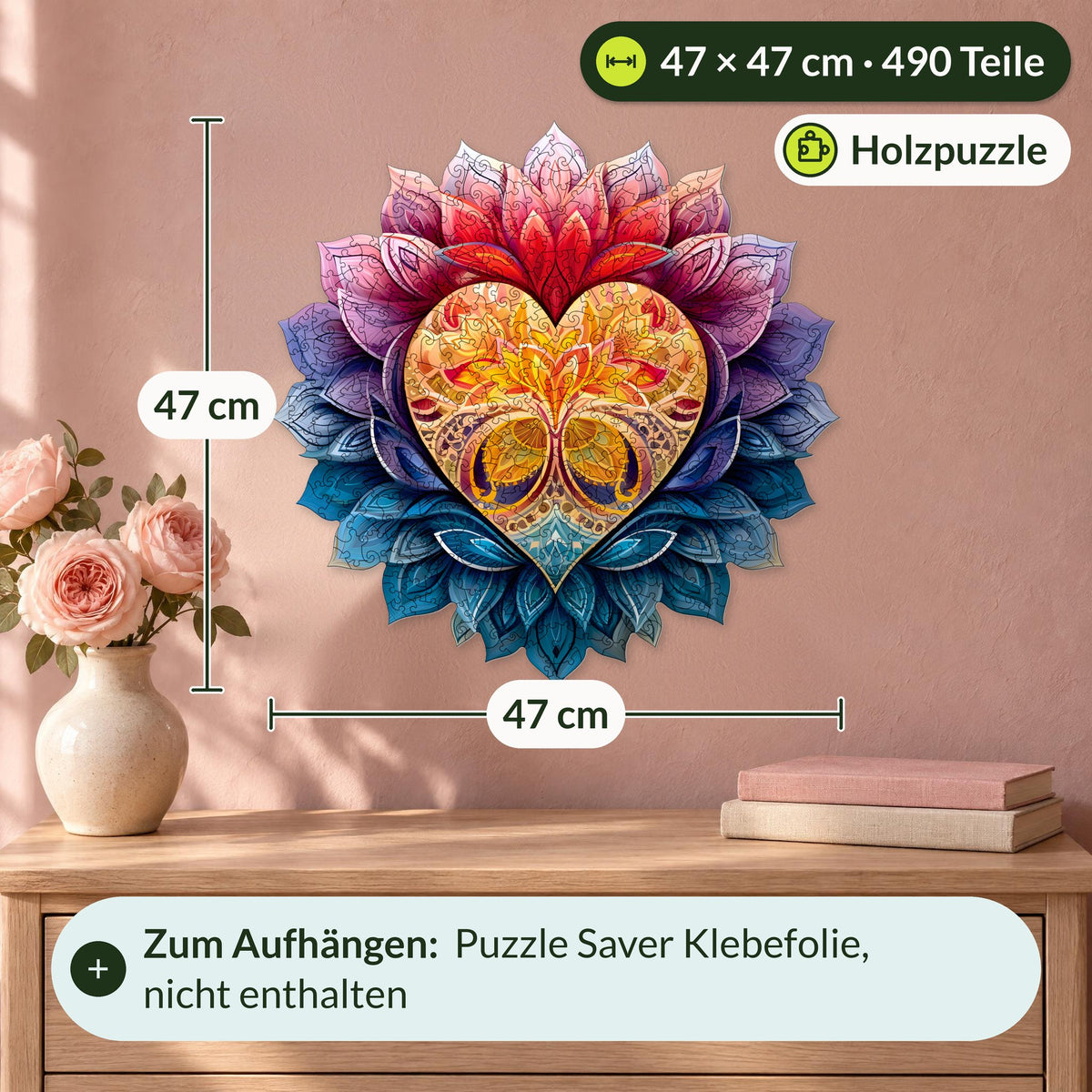 Blühendes Herz Mandala Holzpuzzle, Größe XL mit 47 x 47 cm und 490 Teilen an der Wand über einer Kommode
