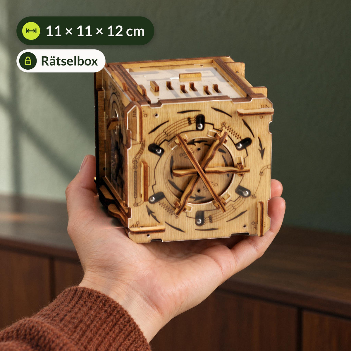 Cluebox Cambridge Labyrinth Rätselbox, auf der flachen Hand gehalten, Größe 11 × 11 × 12 cm