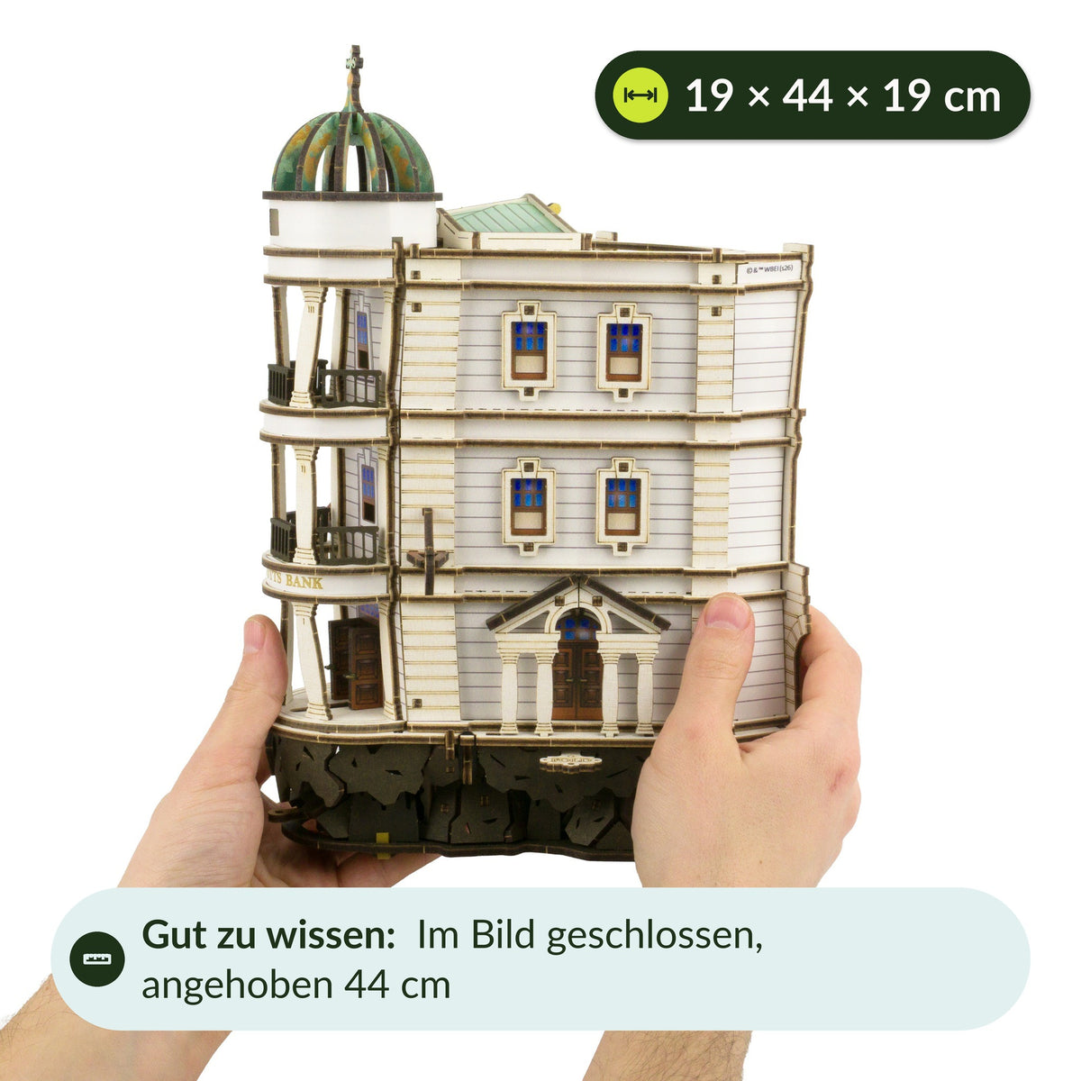 Marble Run « Gringotts Bank » : coffret en bois fermé, dimensions : 19 x 44 x 19 cm, hauteur : 44 cm une fois ouvert