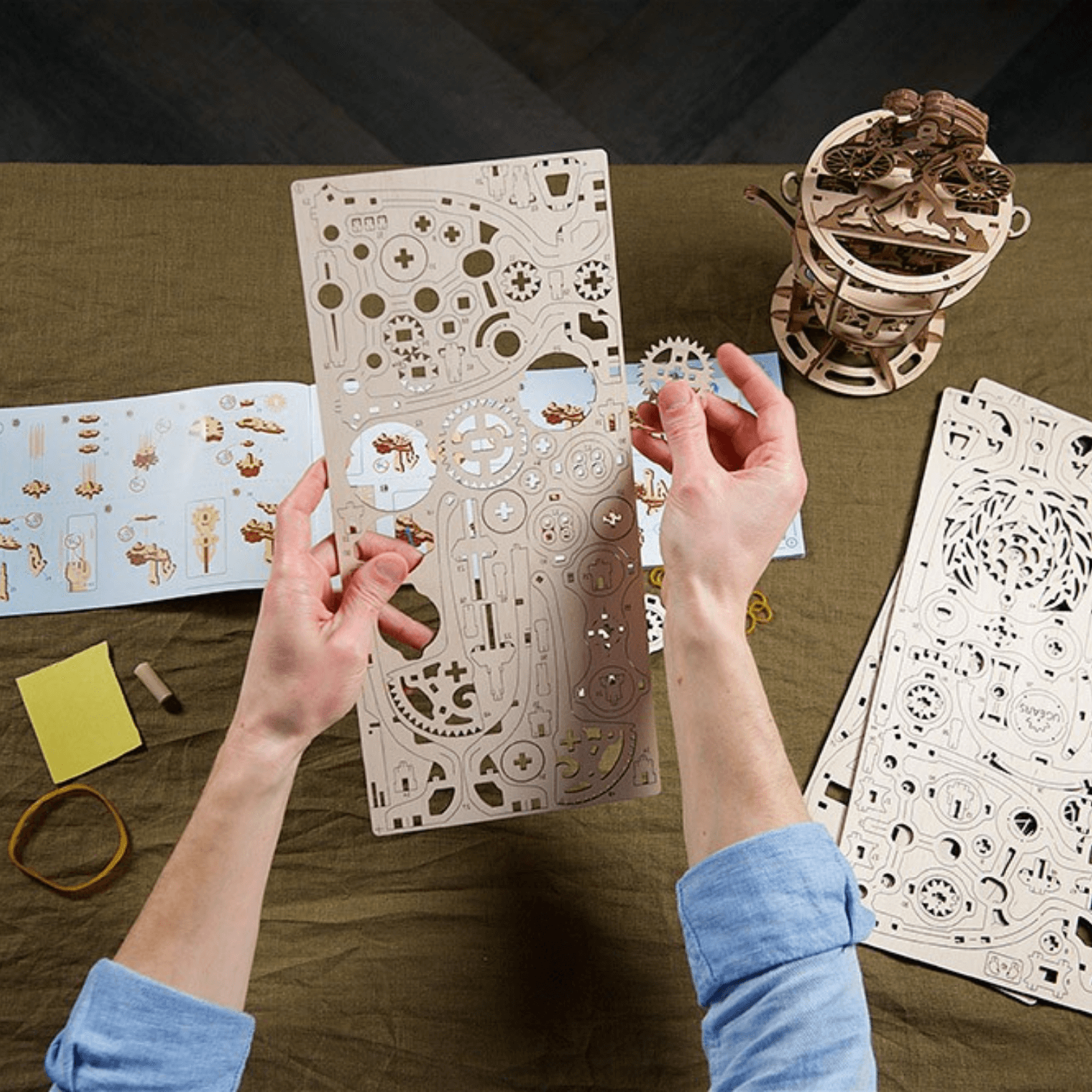 Automaton Bicyclist Mechanical Wooden Puzzle Ugears