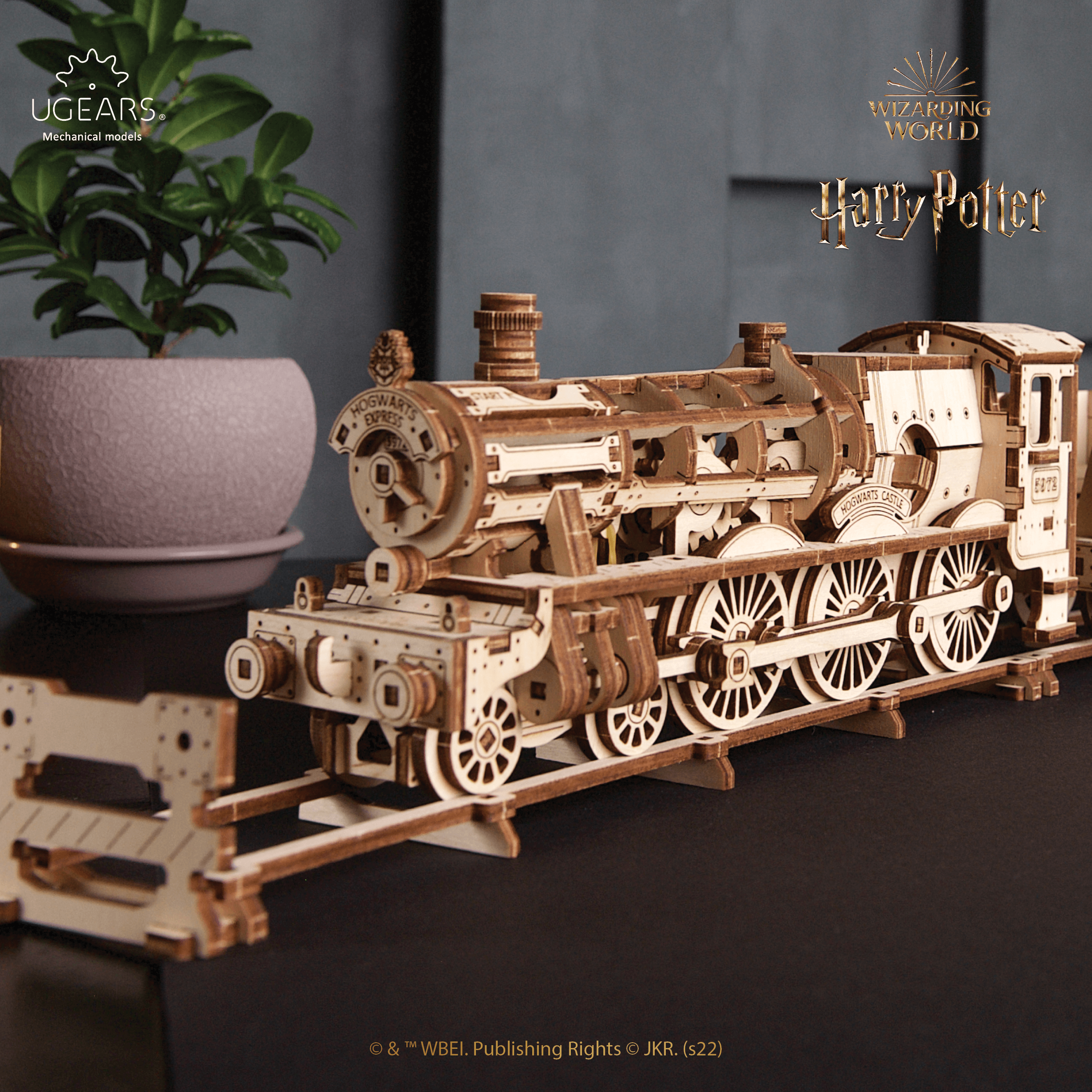 Harry Potter™: Hogwarts Express Journey Mechanical wooden puzzle MagicHolz