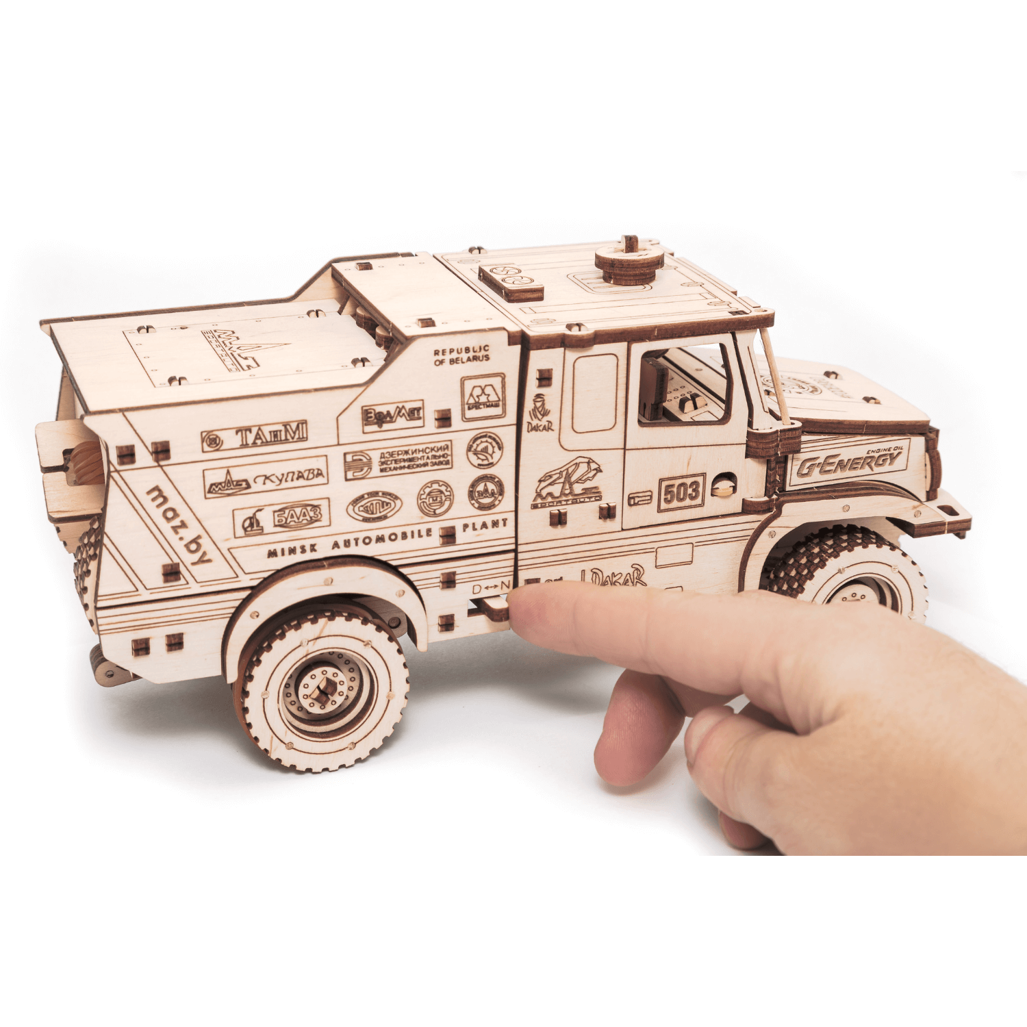 Mechanischer LKW | MAZ 6440RR Mechanisches Holzpuzzle Eco-Wood-Art