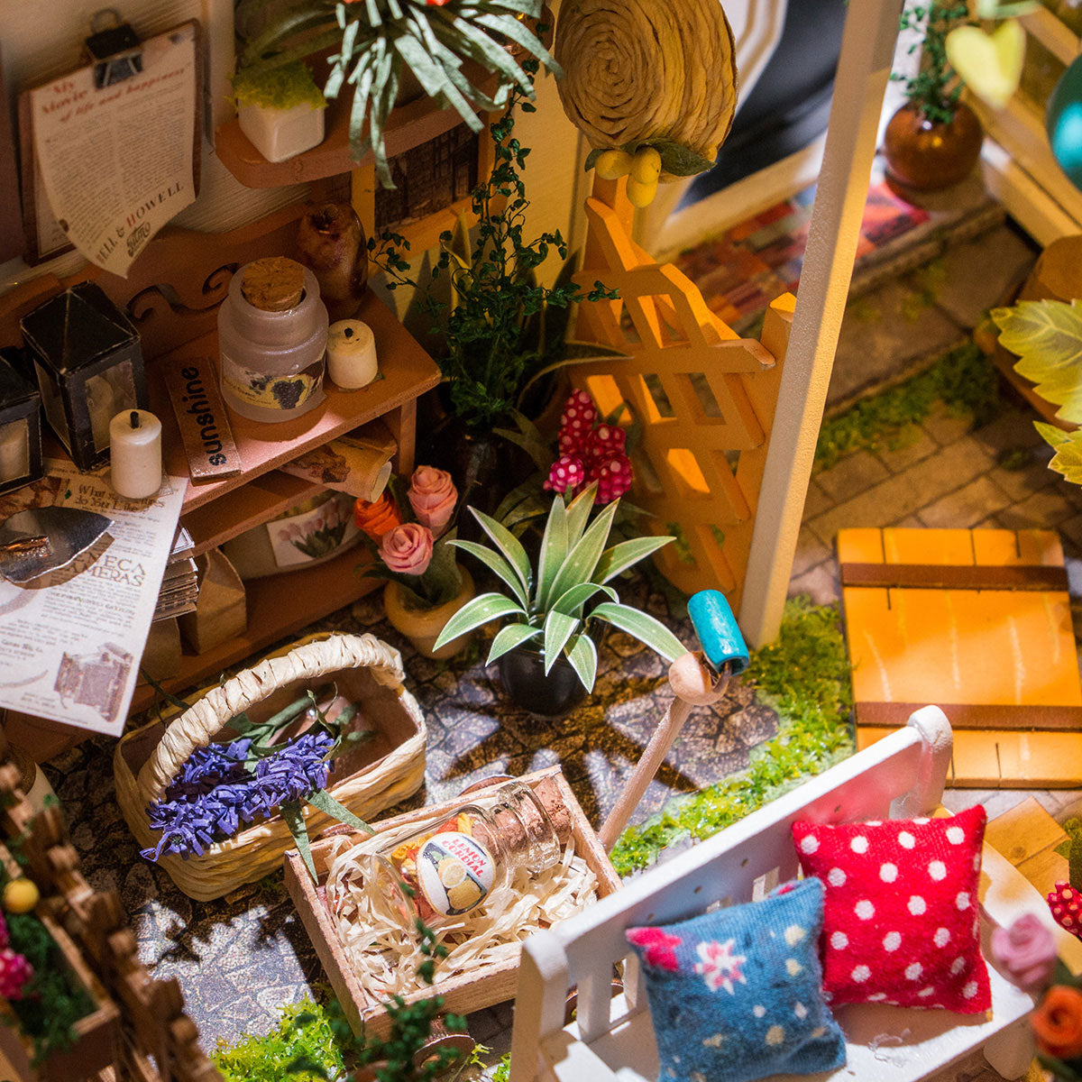 Miller's Garden (Garden) Miniature House Robotime