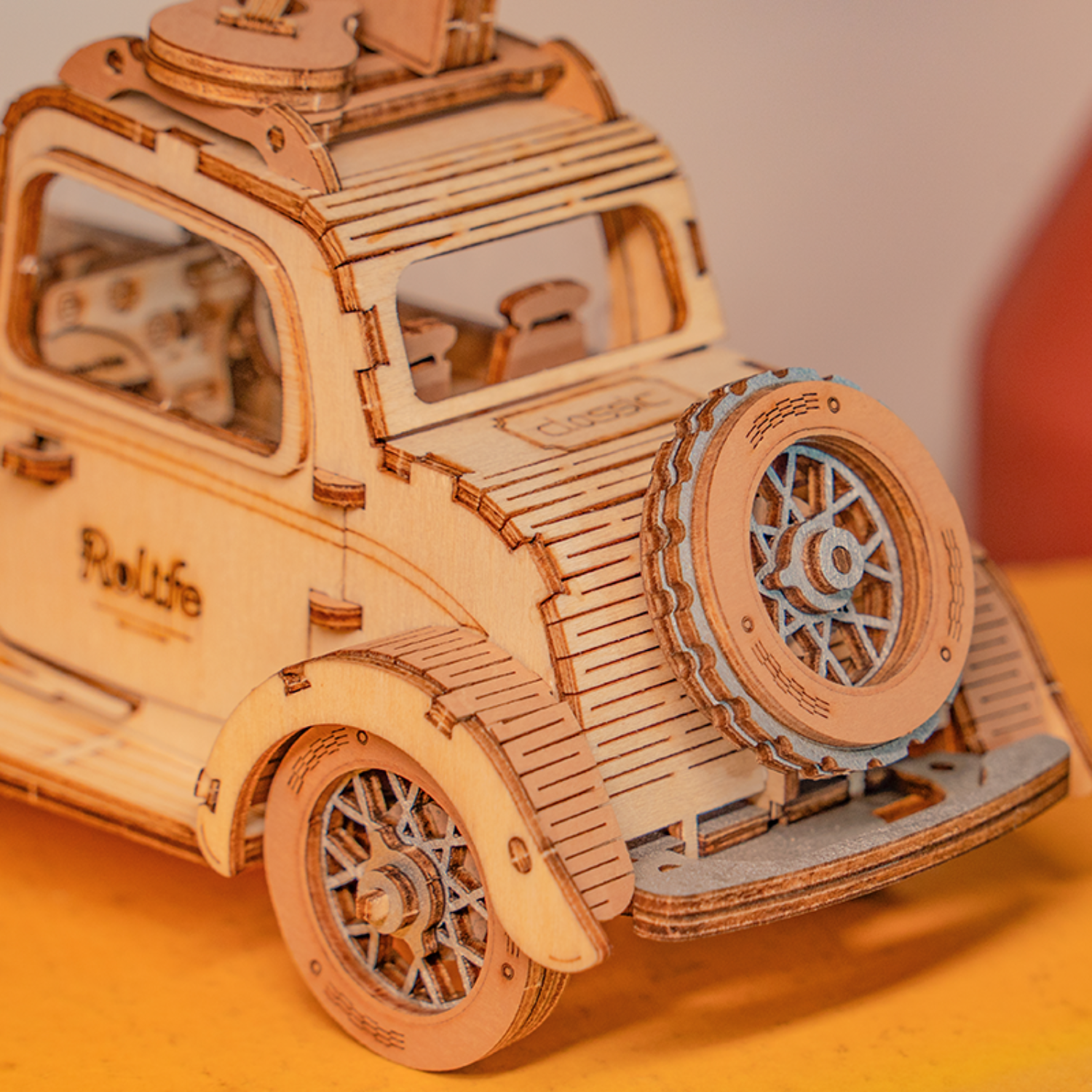Voiture vintage avec guitare Puzzle 3D Robotime