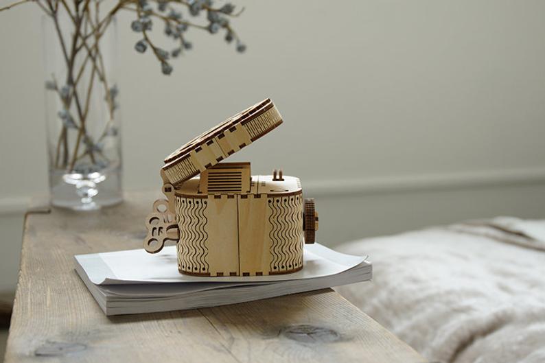 Treasure Chest 3D Puzzle Wood-Mechanical Wooden Puzzle-Robotime--