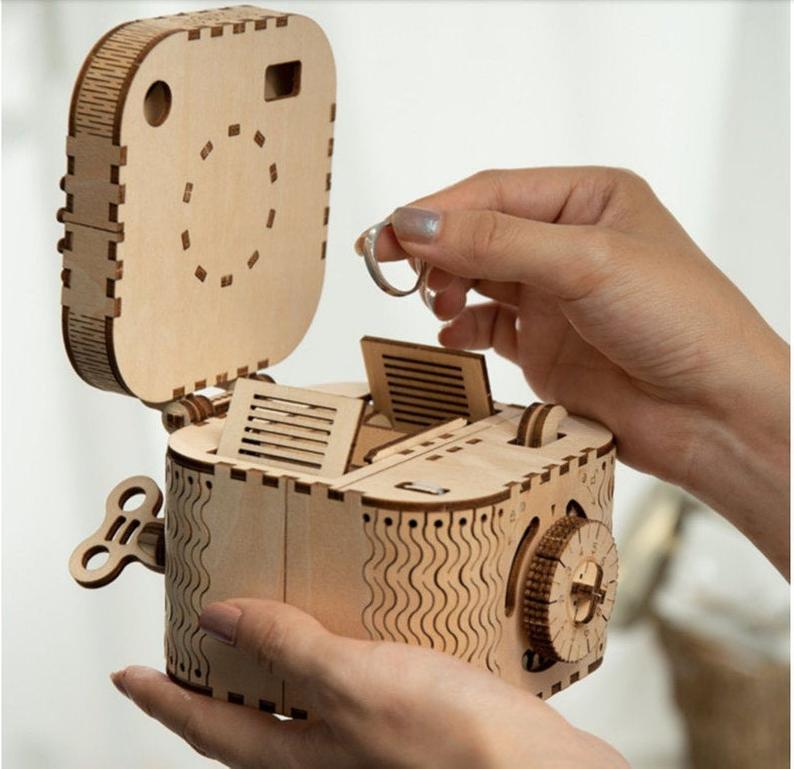 Treasure Chest 3D Puzzle Wood-Mechanical Wooden Puzzle-Robotime--