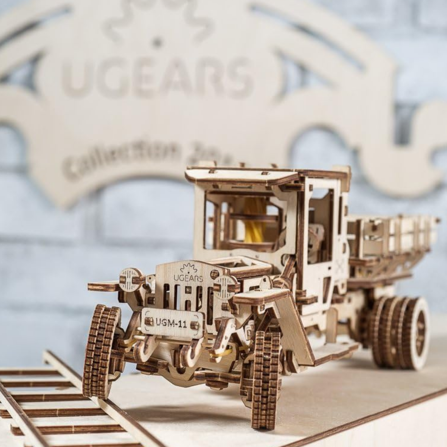 LKW UGM 11-Mechanisches Holzpuzzle-Ugears--