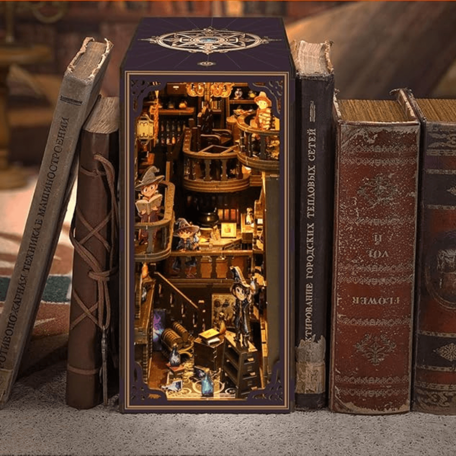 Alchemy Master | Diorama | Book Nook Diorama MagicHolz