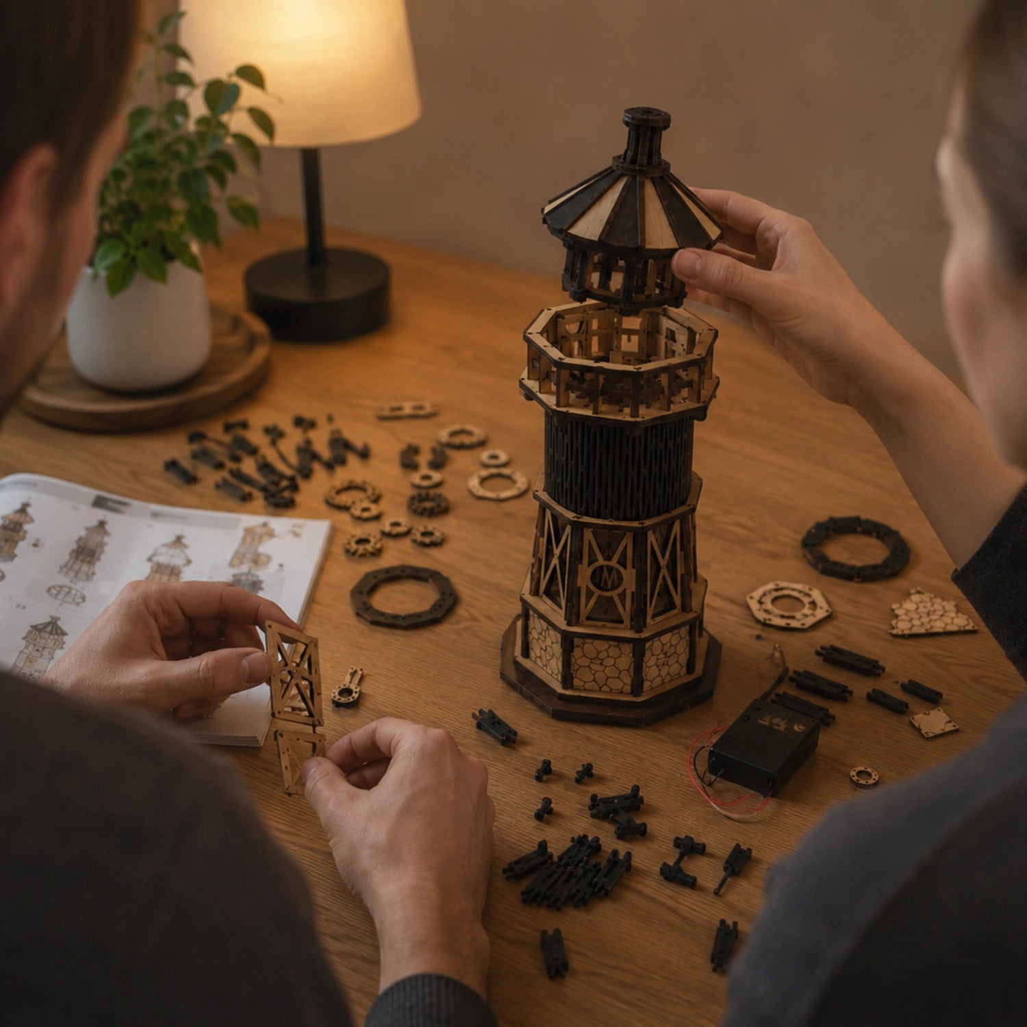 Luminous vuurtoren – mechanische bouwset van MagicHolz