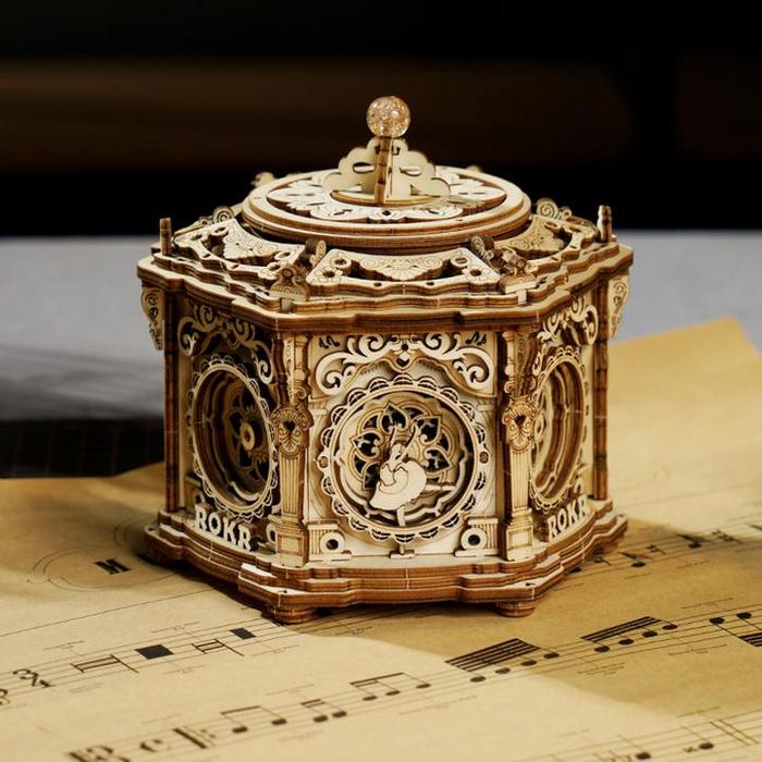 Secret Garden | Music Box-Mechanical Wooden Puzzle-Robotime--