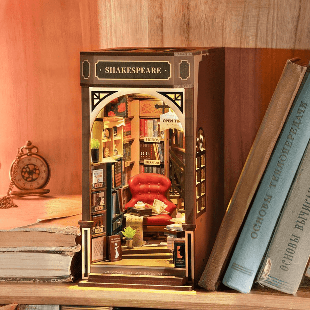 Bookstore | Diorama | Rolife-Diorama-Robotime--