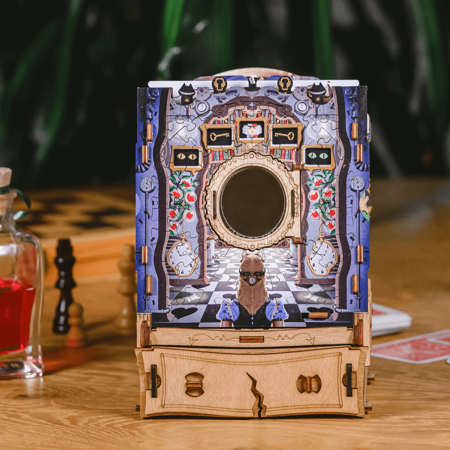 CluePuzzle - The Wonderbox of Alice Escape Room Game iDventure