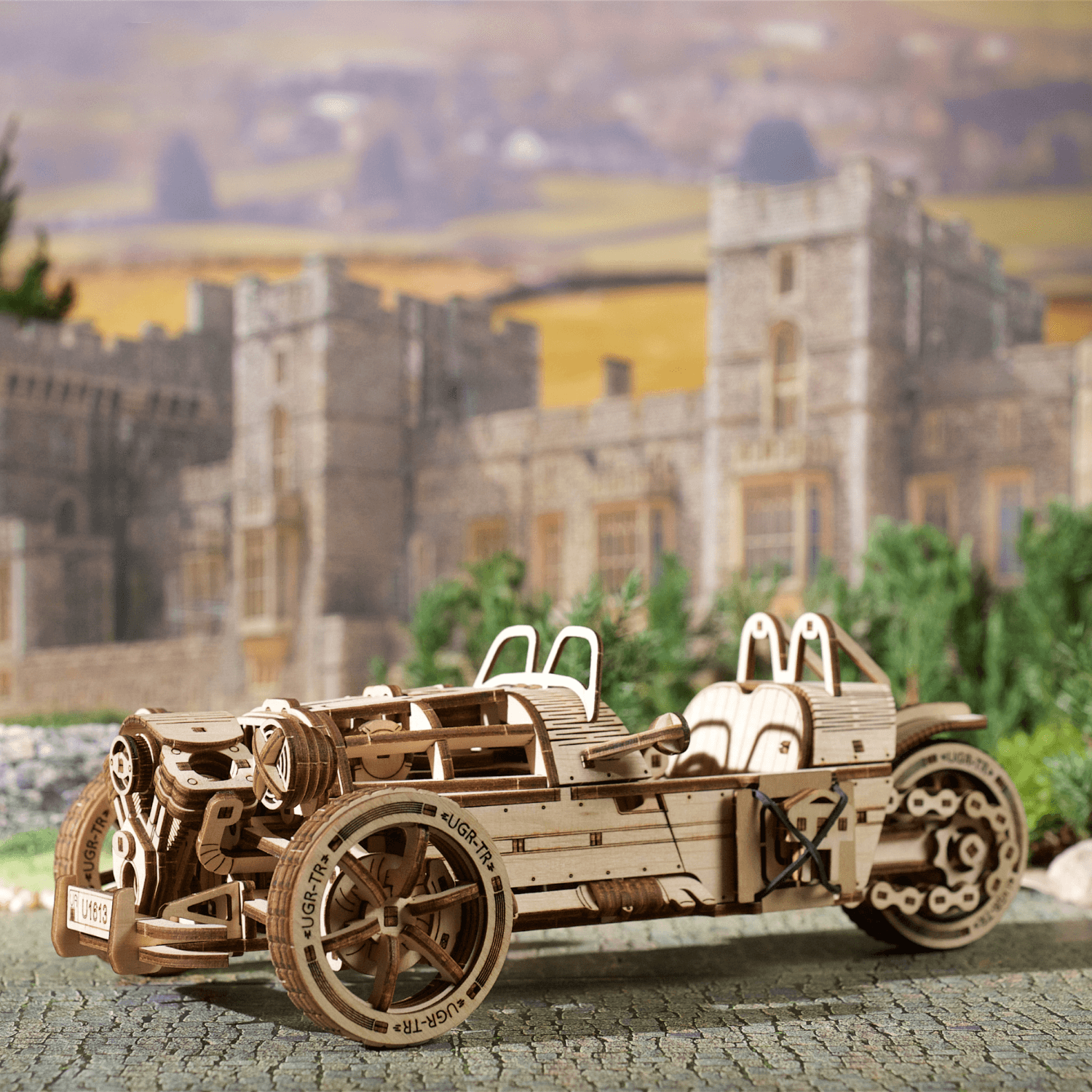 Véhicule à trois roues UGR-S-Puzzle mécanique en bois-Ugears--