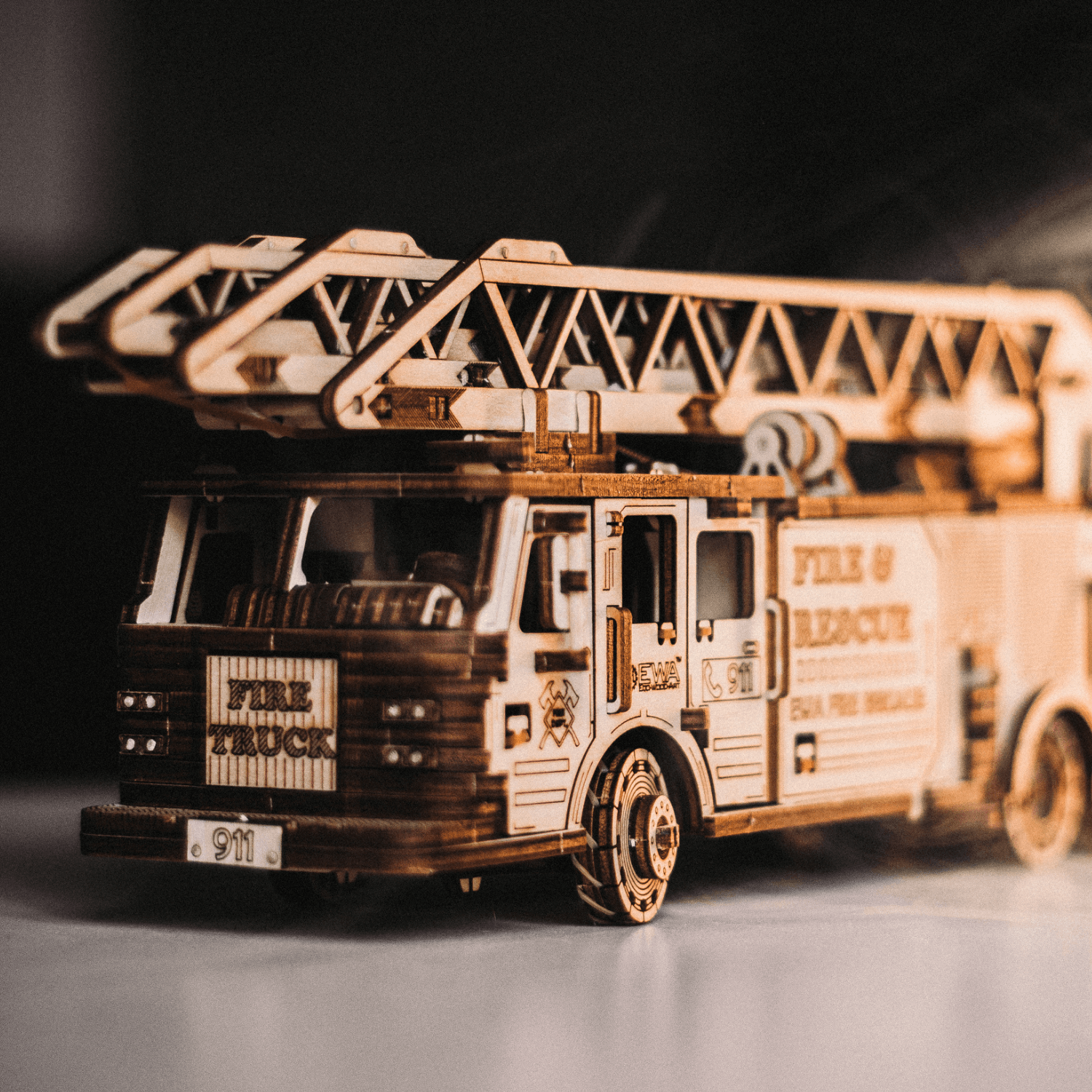 Firetruck & Tree of Life M - Set-Mechanisches Holzpuzzle-MagicHolz--