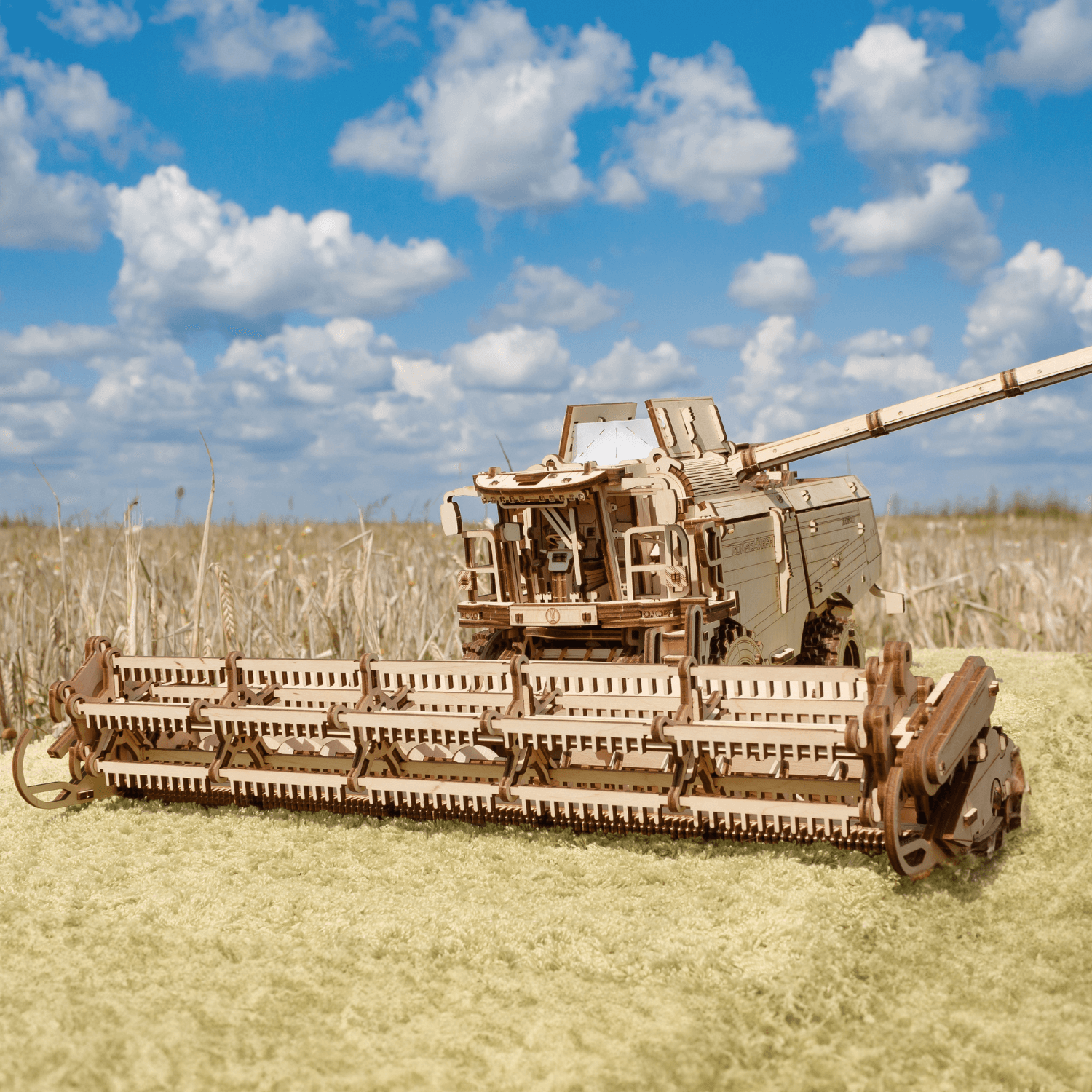 Combine harvester with cutting bar-mechanical wooden puzzle-Eco-Wood-Art--