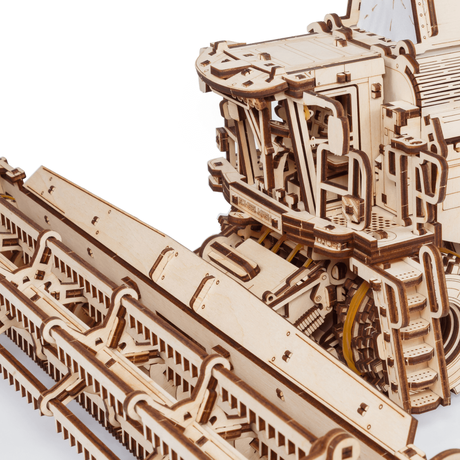 Mähdrescher mit Schneidbalken-Mechanisches Holzpuzzle-Eco-Wood-Art--