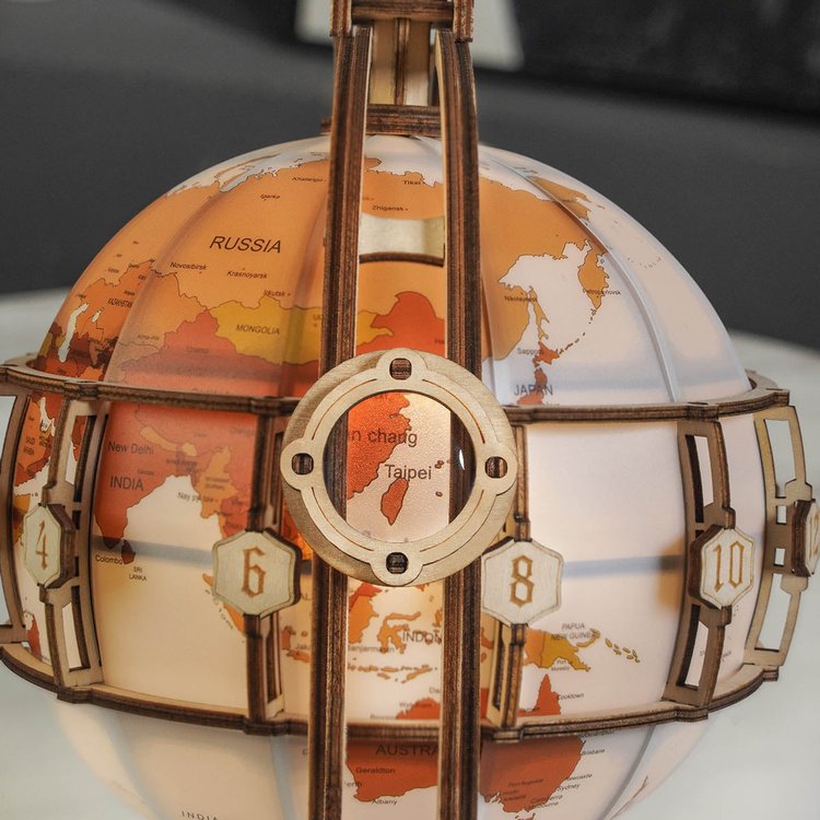 Luminous Globe – your glowing offline moment Mechanical wooden puzzle Robotime