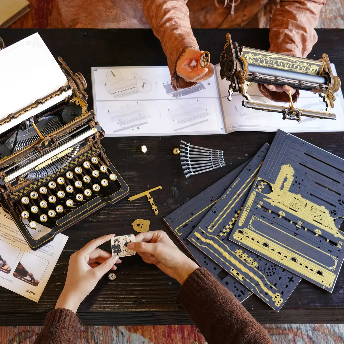 Wooden Mechanical Typewriter - Robotime Mechanical Kit
