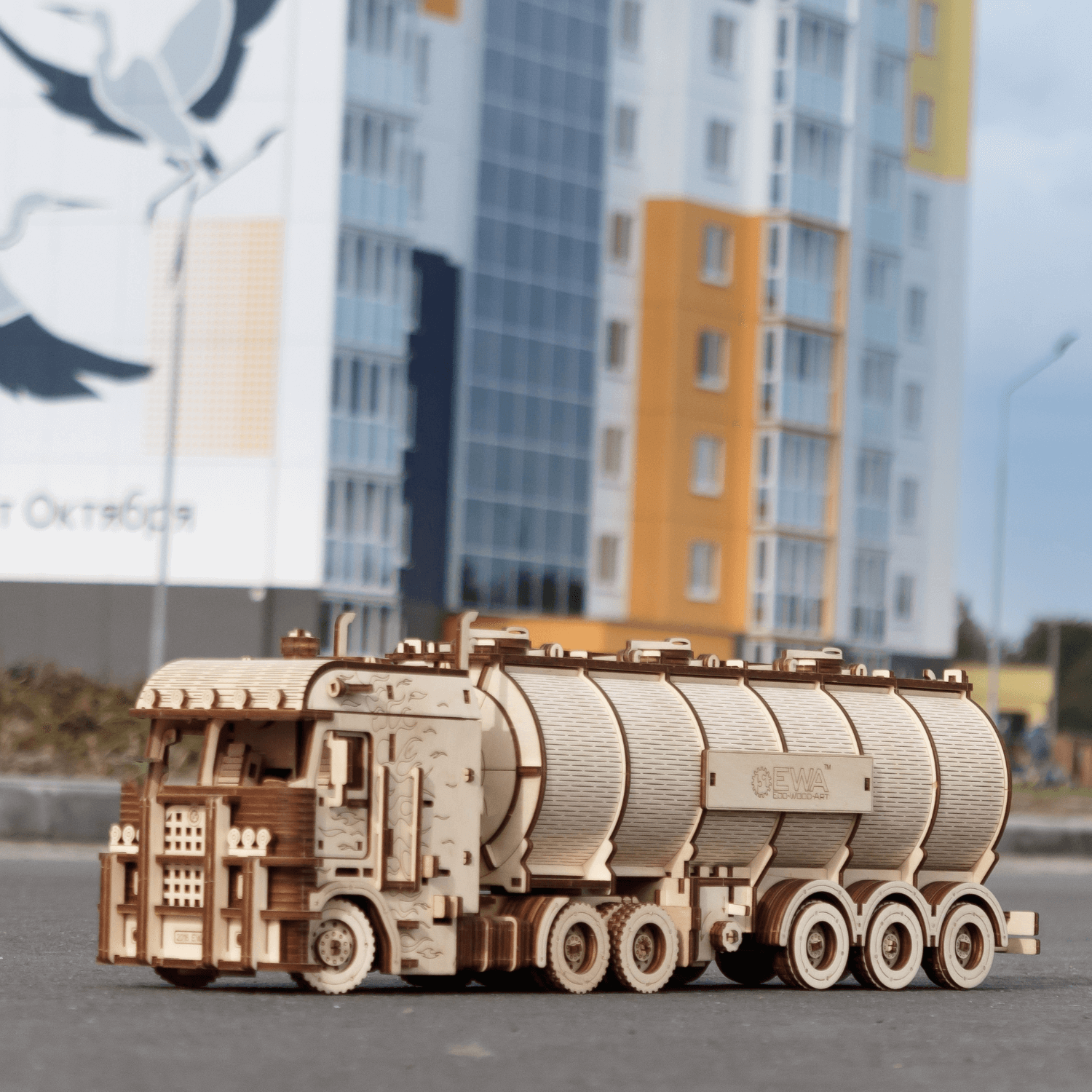 ROAD KING | LKW | Aufleger-Mechanisches Holzpuzzle-Eco-Wood-Art-RoadKing+Tank-