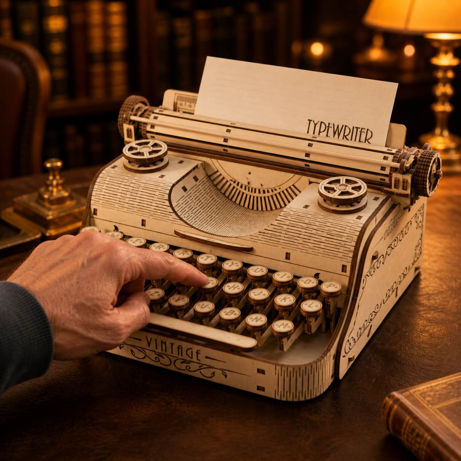 Typewriter – Vintage Typewriter