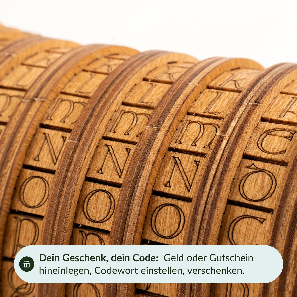 Cryptex Rätselbox Nahaufnahme der Buchstabenringe: Geschenk hineinlegen und eigenes Codewort einstellen