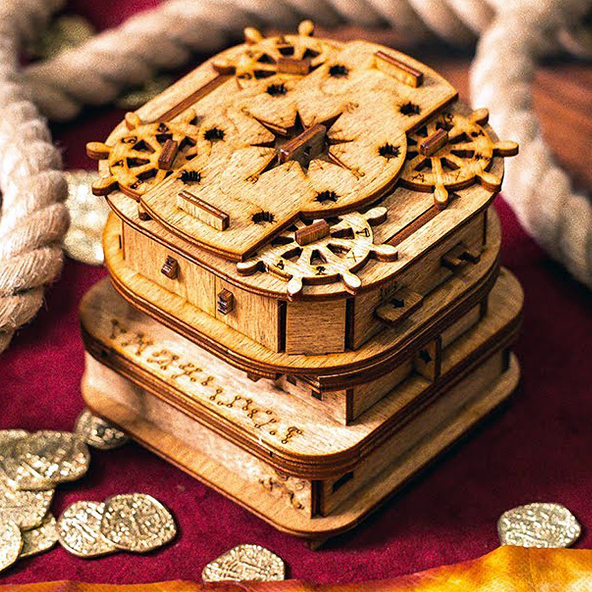 Cluebox Davy Jones " Riddle Box " made of birch wood on red velvet with ship's rope and gold coins, closed