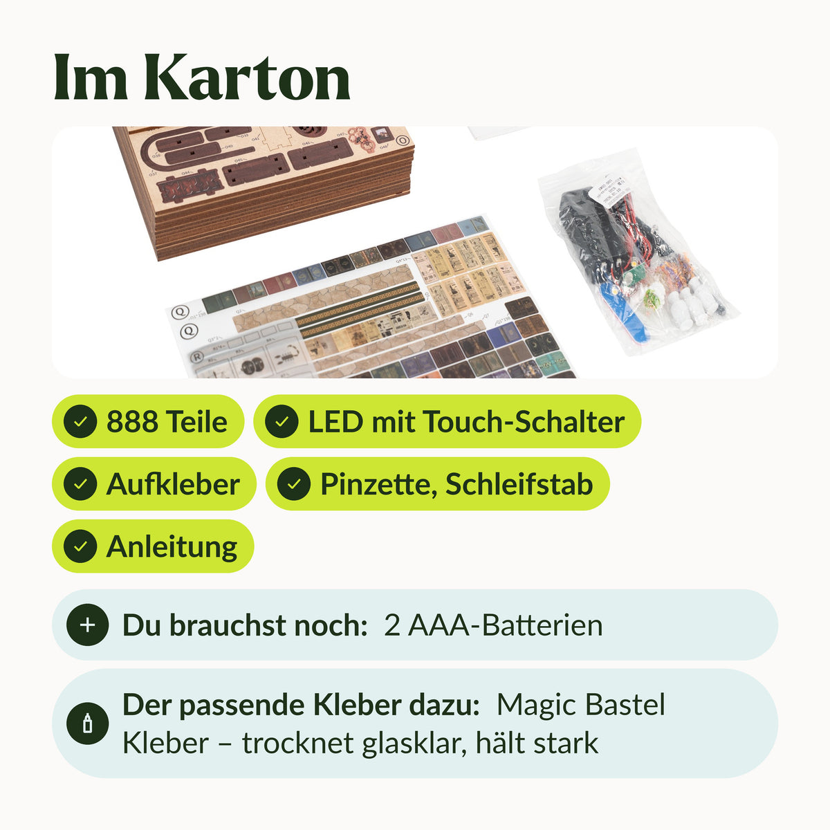 Grand Library Miniaturhaus, Inhalt: Holzplatten, Aufkleber, LED-Licht und Anleitung, dazu 2 AAA-Batterien nötig