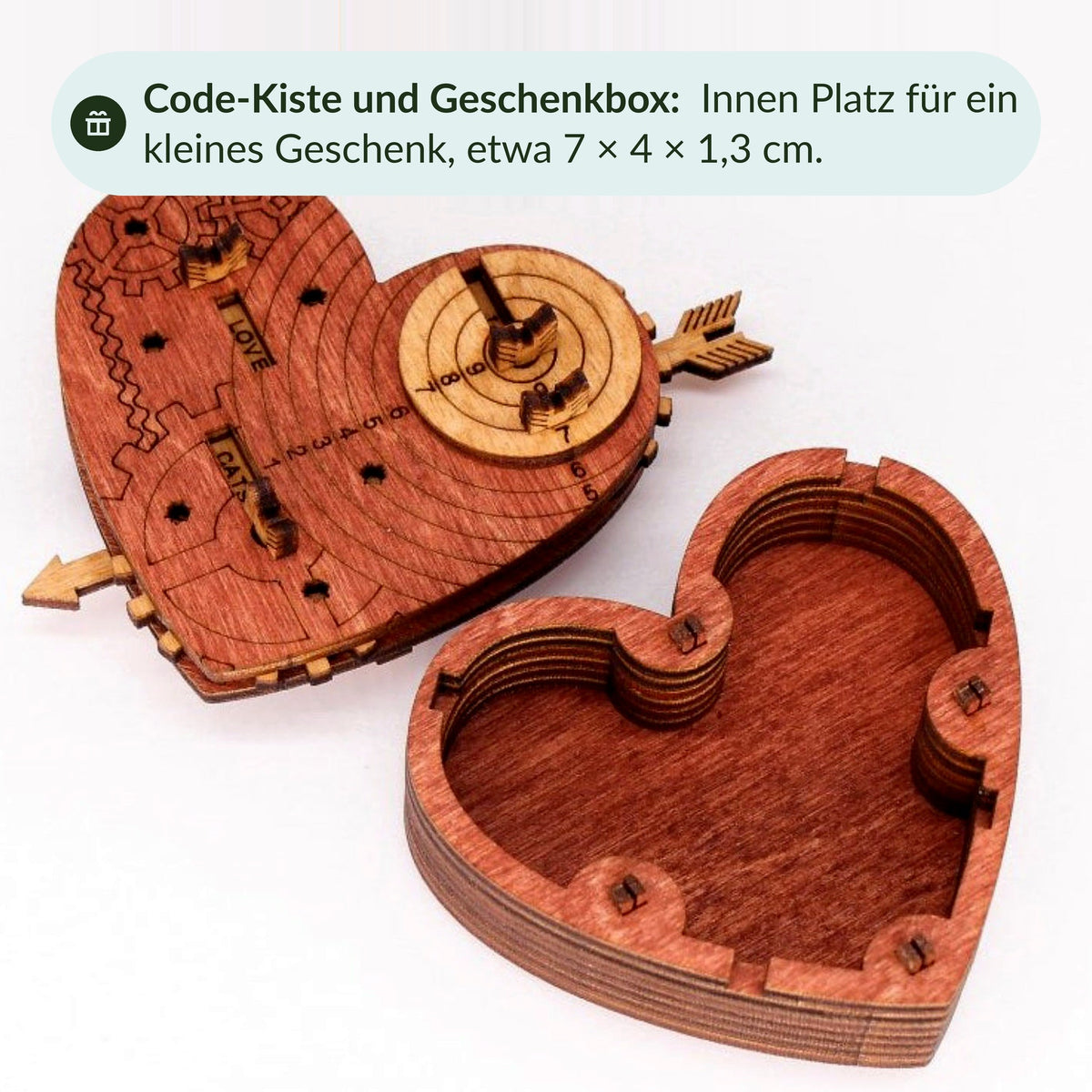Tin Woodman's Heart mit abgenommenem Deckel, innen Platz für ein kleines Geschenk von etwa 7 x 4 x 1,3 cm