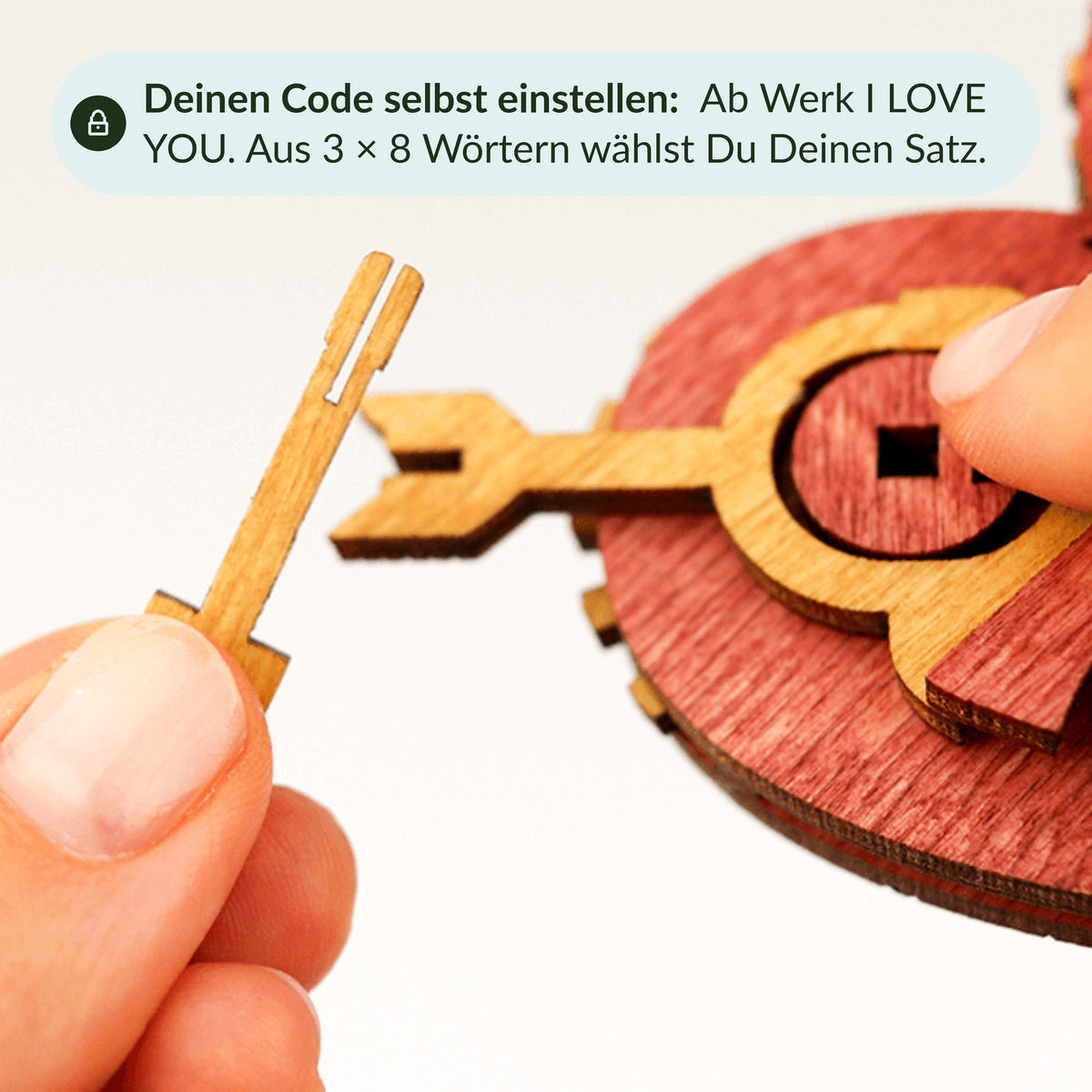 Tin Woodman's Heart: Stift wird gelöst, um den Codesatz neu einzustellen, ab Werk steht er auf I LOVE YOU
