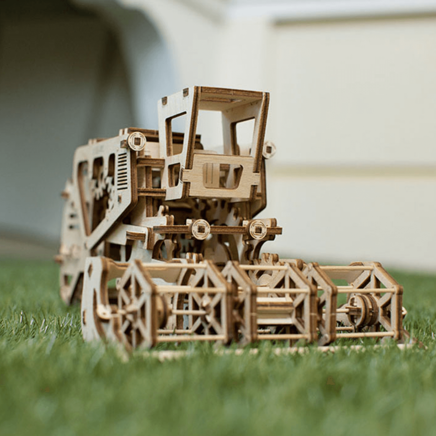 Combine Harvester Model Kit-Mechanical Wooden Puzzle-Ugears--