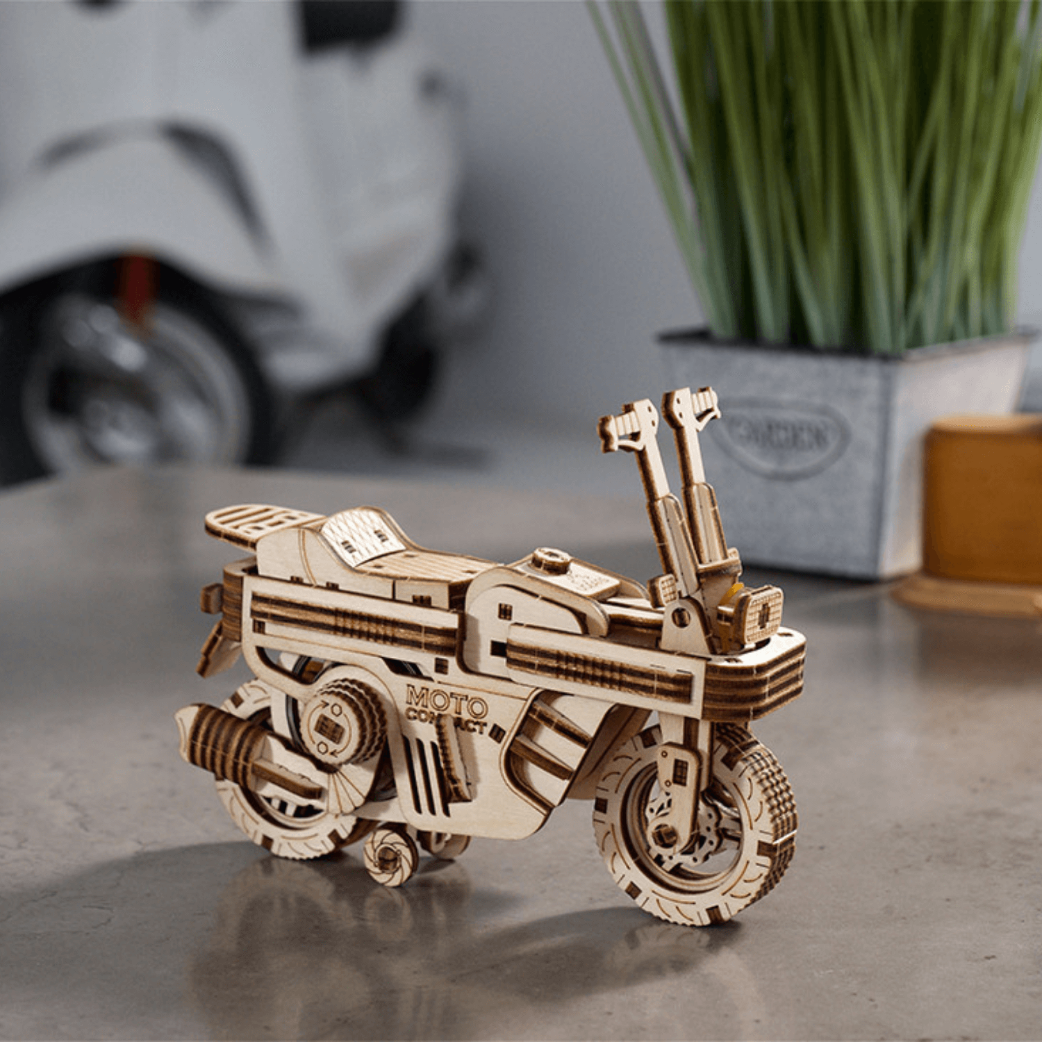 Scooter pliable-Puzzle mécanique en bois-Ugears--