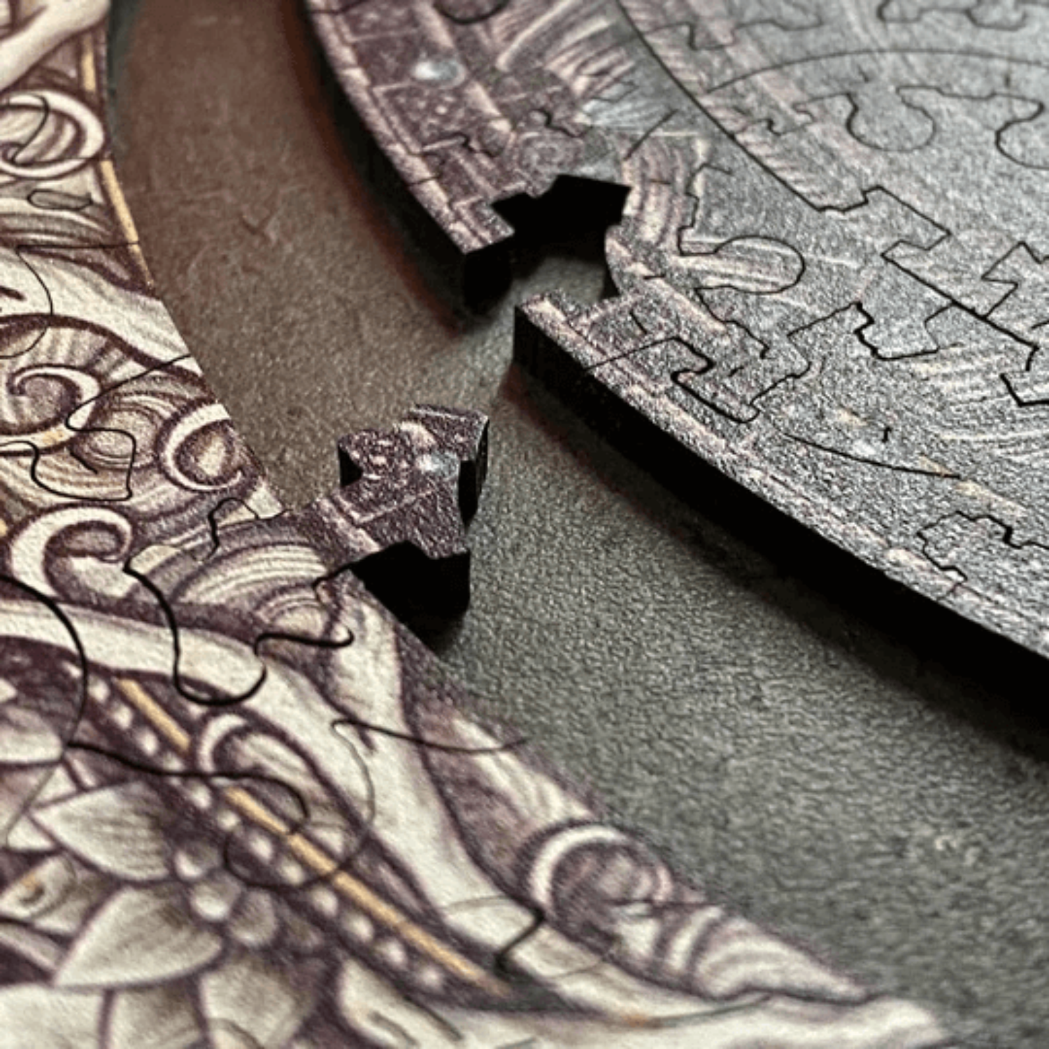 Mandala overlapping opposites wooden puzzle Unidragon