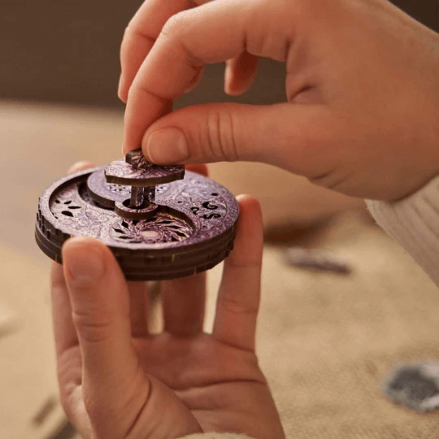 Mandala overlapping opposites wooden puzzle Unidragon