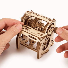 Versnellingsbak-Mechanische houten puzzel -